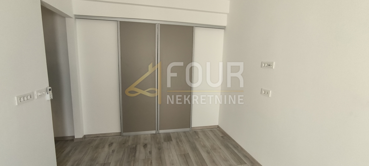 Stanovanje Centar, Pula, 72,83m2