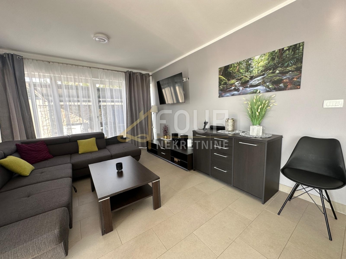 Hiša Trget, Raša, 190m2