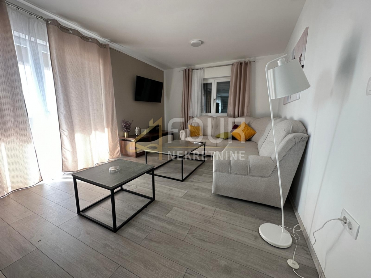 Hiša Trget, Raša, 190m2