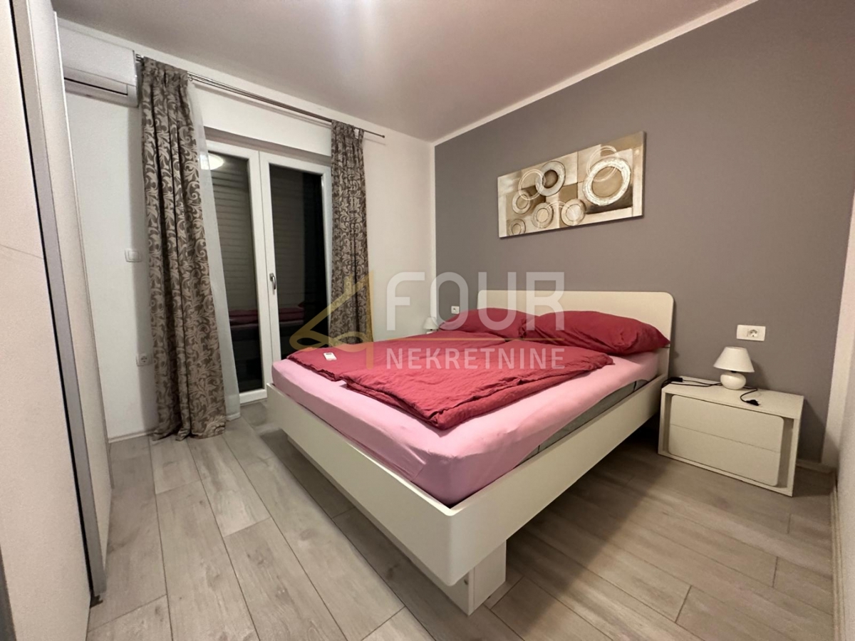 Hiša Trget, Raša, 190m2