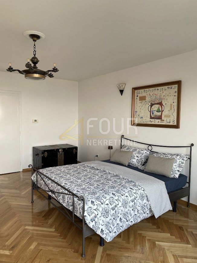 Stanovanje Opatija - Centar, Opatija, 205,88m2
