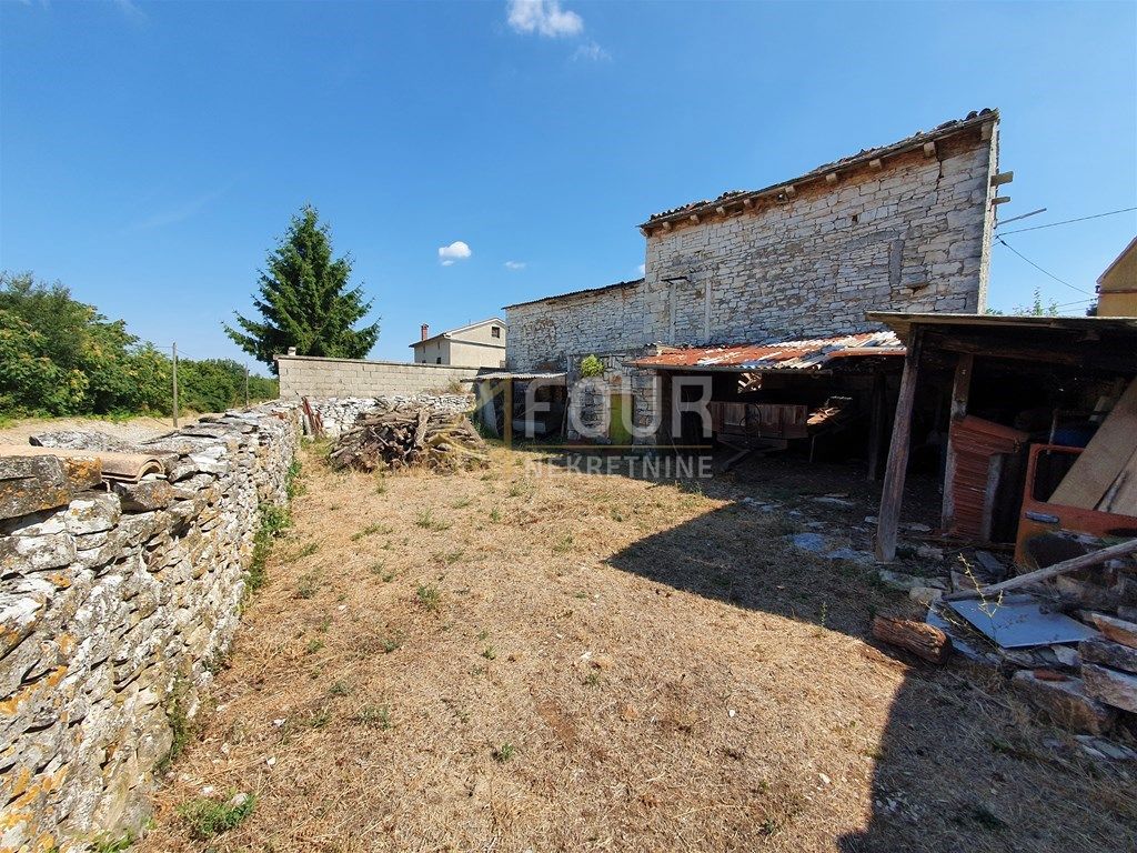 Hiša Svetvinčenat, 180m2
