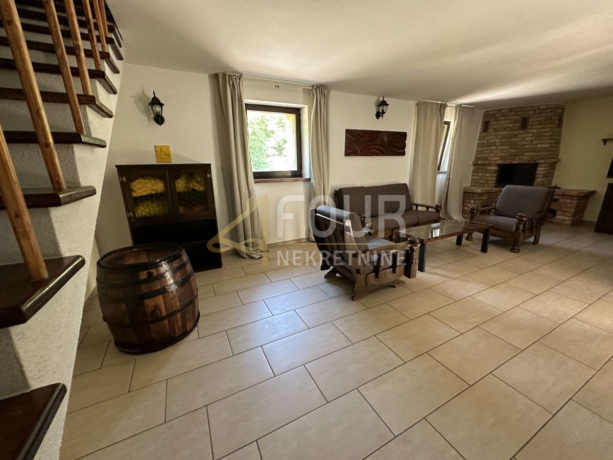 Hiša Poljane, Opatija - Okolica, 511m2