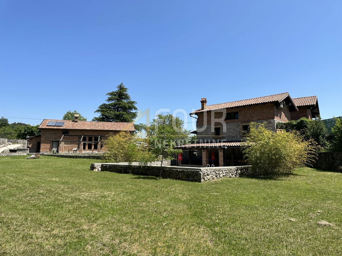 Hiša Poljane, Opatija - Okolica, 511m2