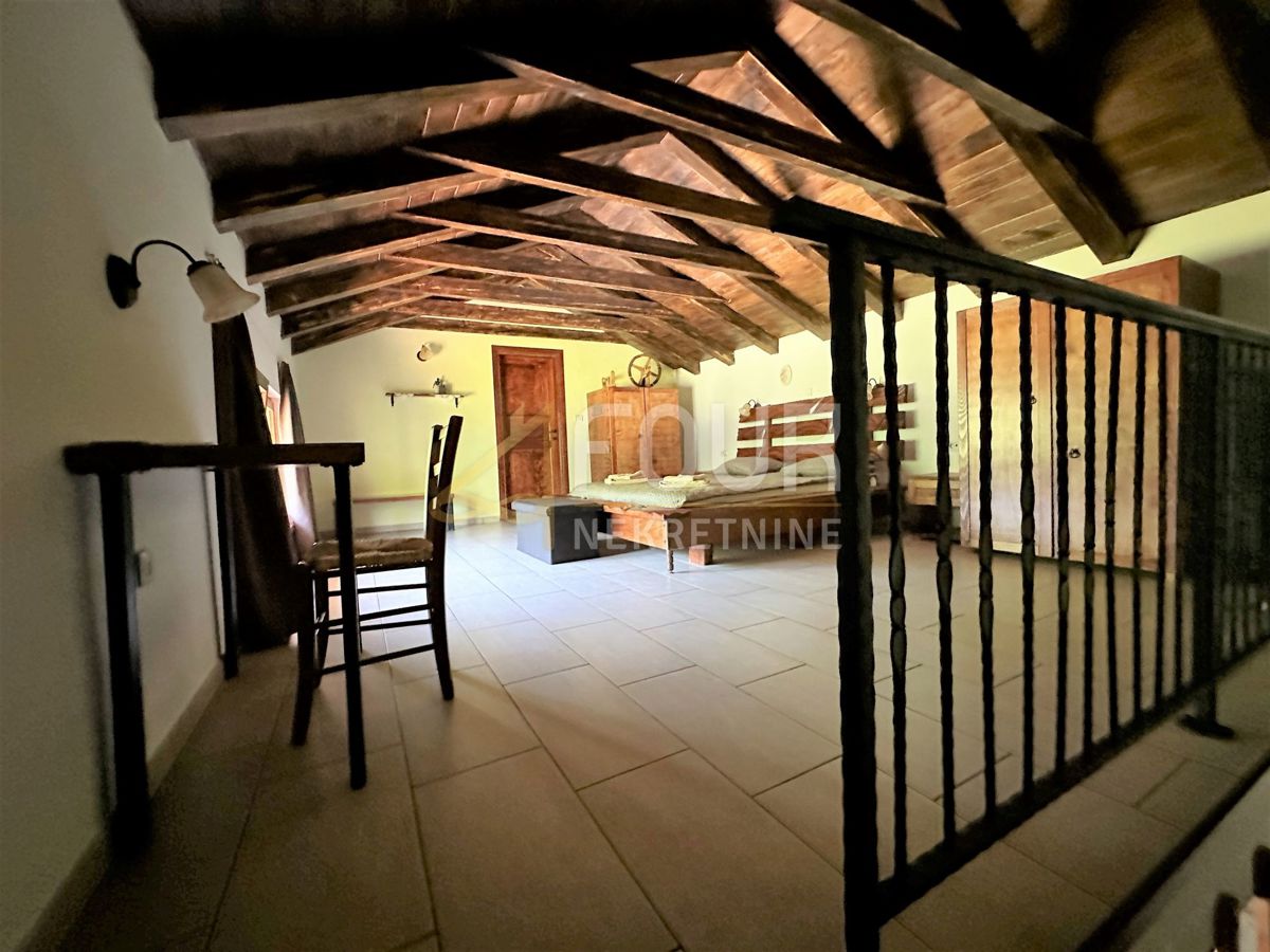 Hiša Poljane, Opatija - Okolica, 511m2