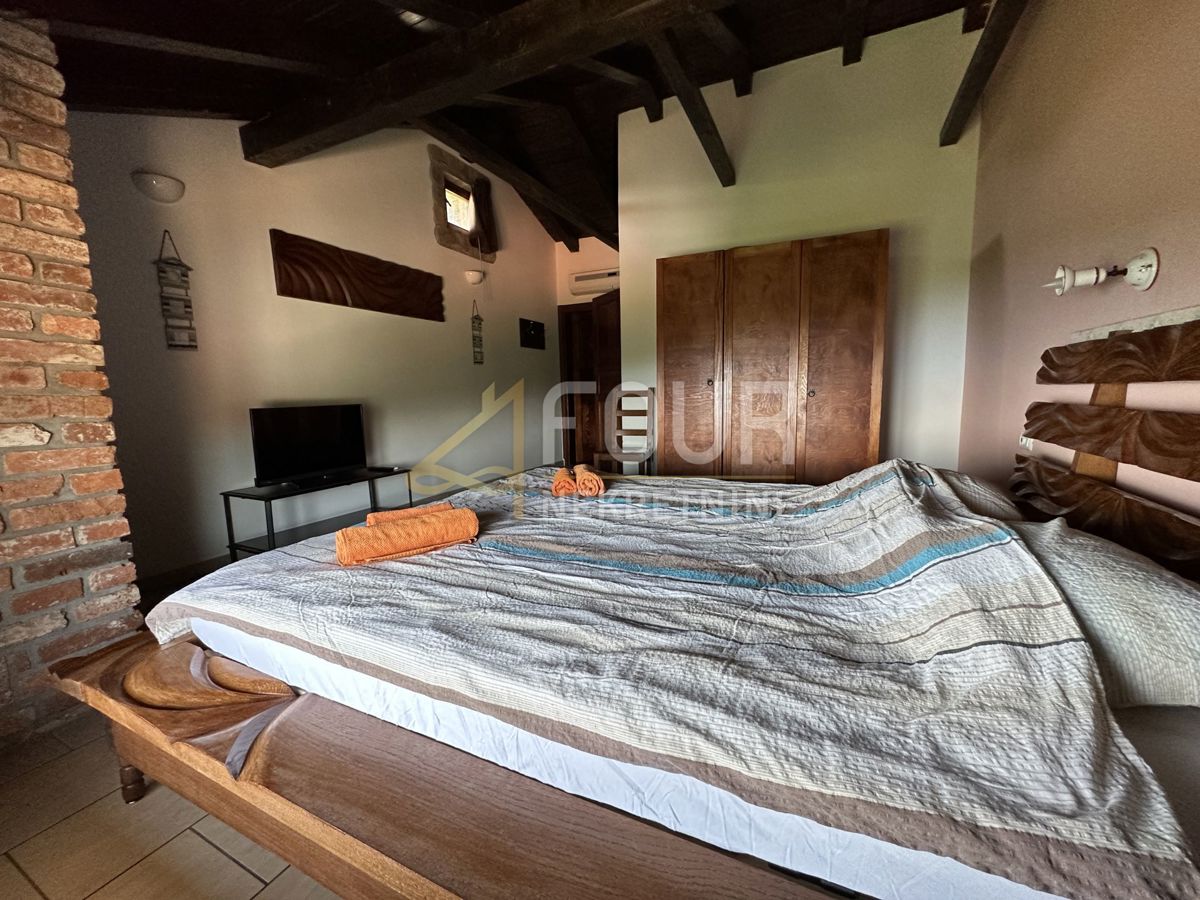 Hiša Poljane, Opatija - Okolica, 511m2