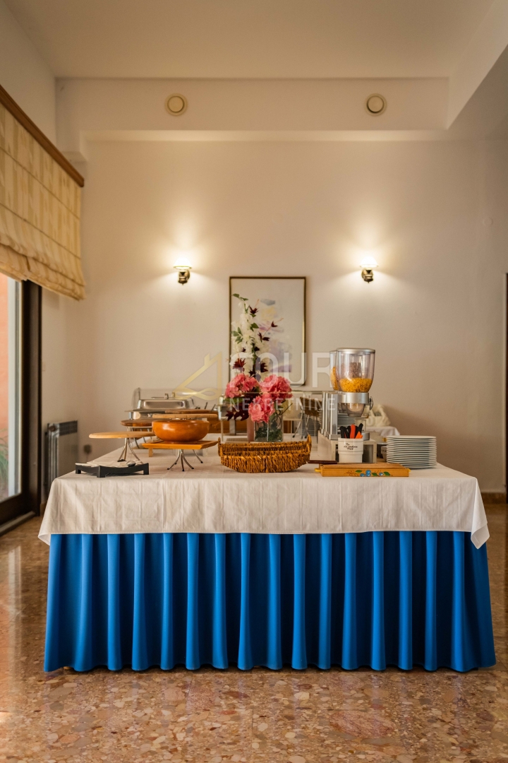 Hotel Centar, Pula, 1.600m2