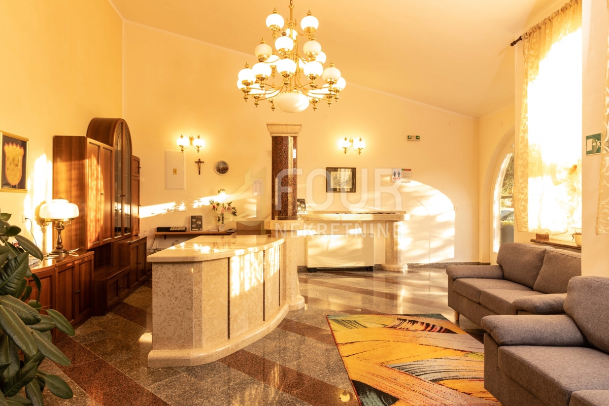 Hotel Centar, Pula, 1.600m2