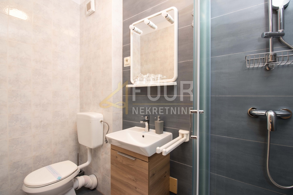 Hotel Centar, Pula, 1.600m2