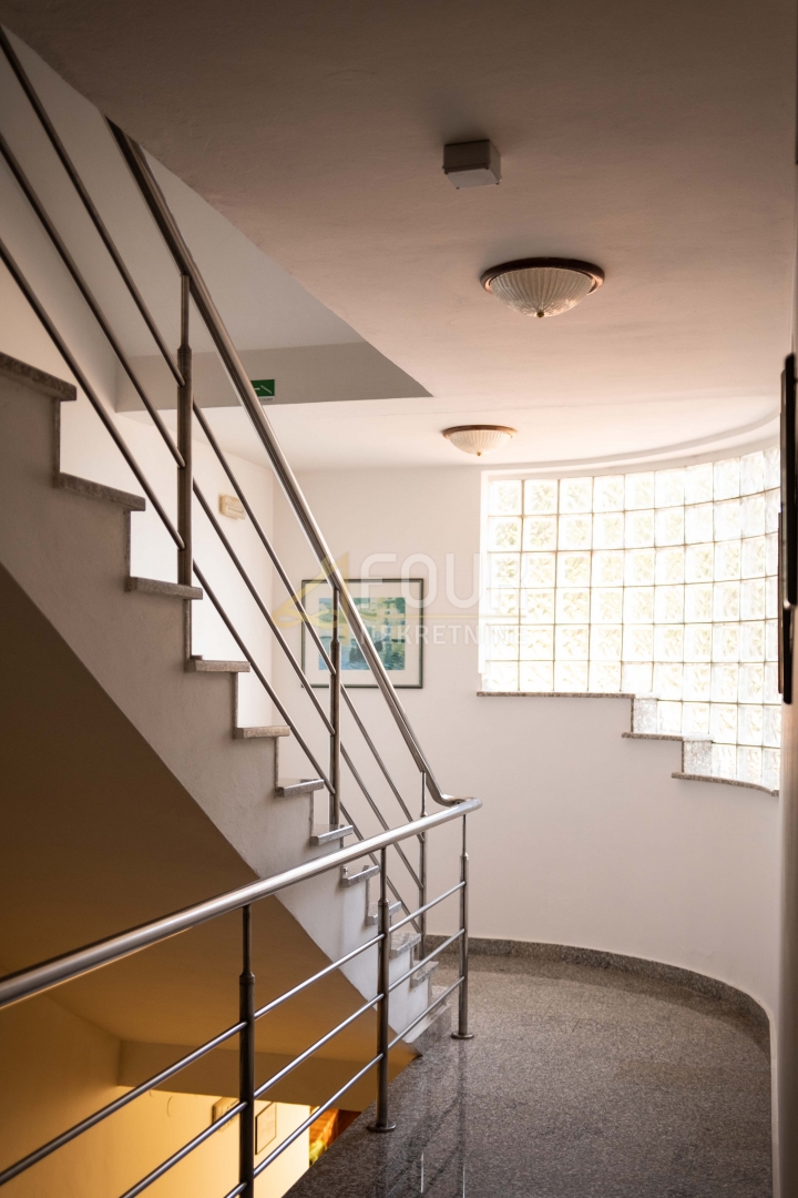 Hotel Centar, Pula, 1.600m2