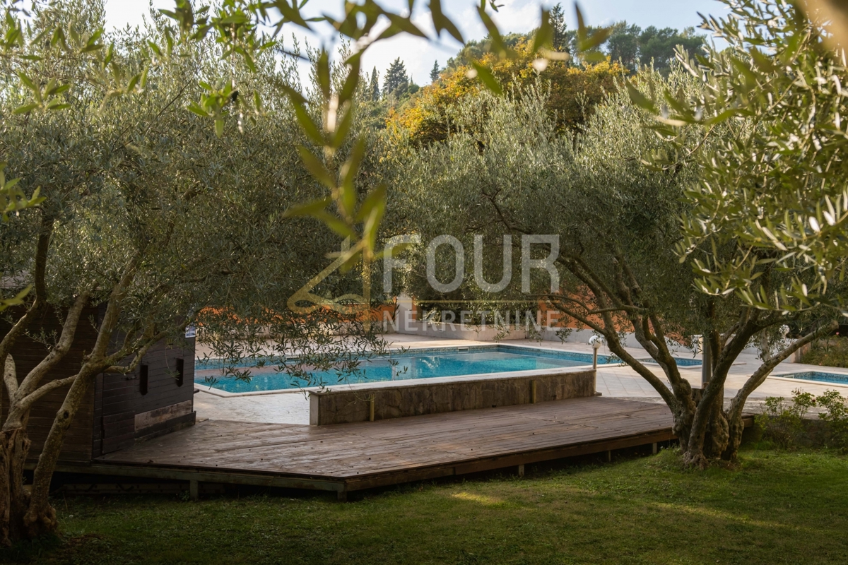 Hotel Centar, Pula, 1.600m2