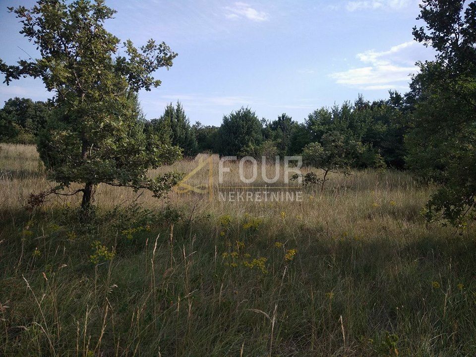 Zemljišče Svetvinčenat, 1.840m2