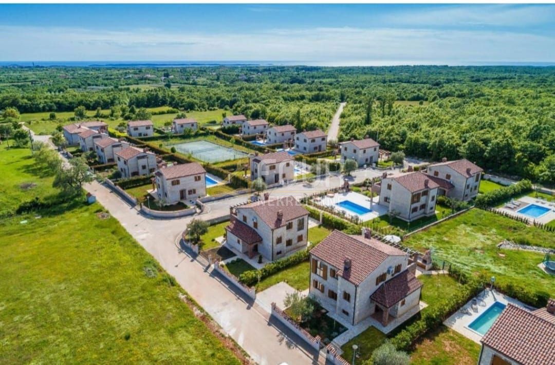 Hiša Svetvinčenat, 220m2