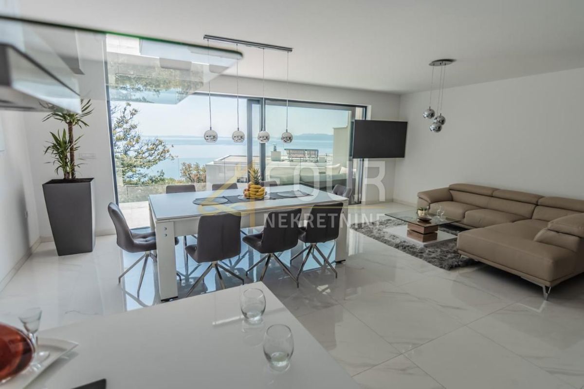 Stanovanje Pobri, Opatija - Okolica, 210,37m2