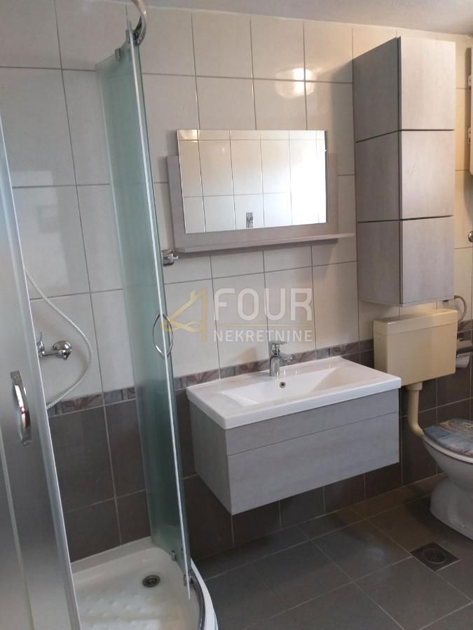 Hiša Metajna, Novalja, 350m2