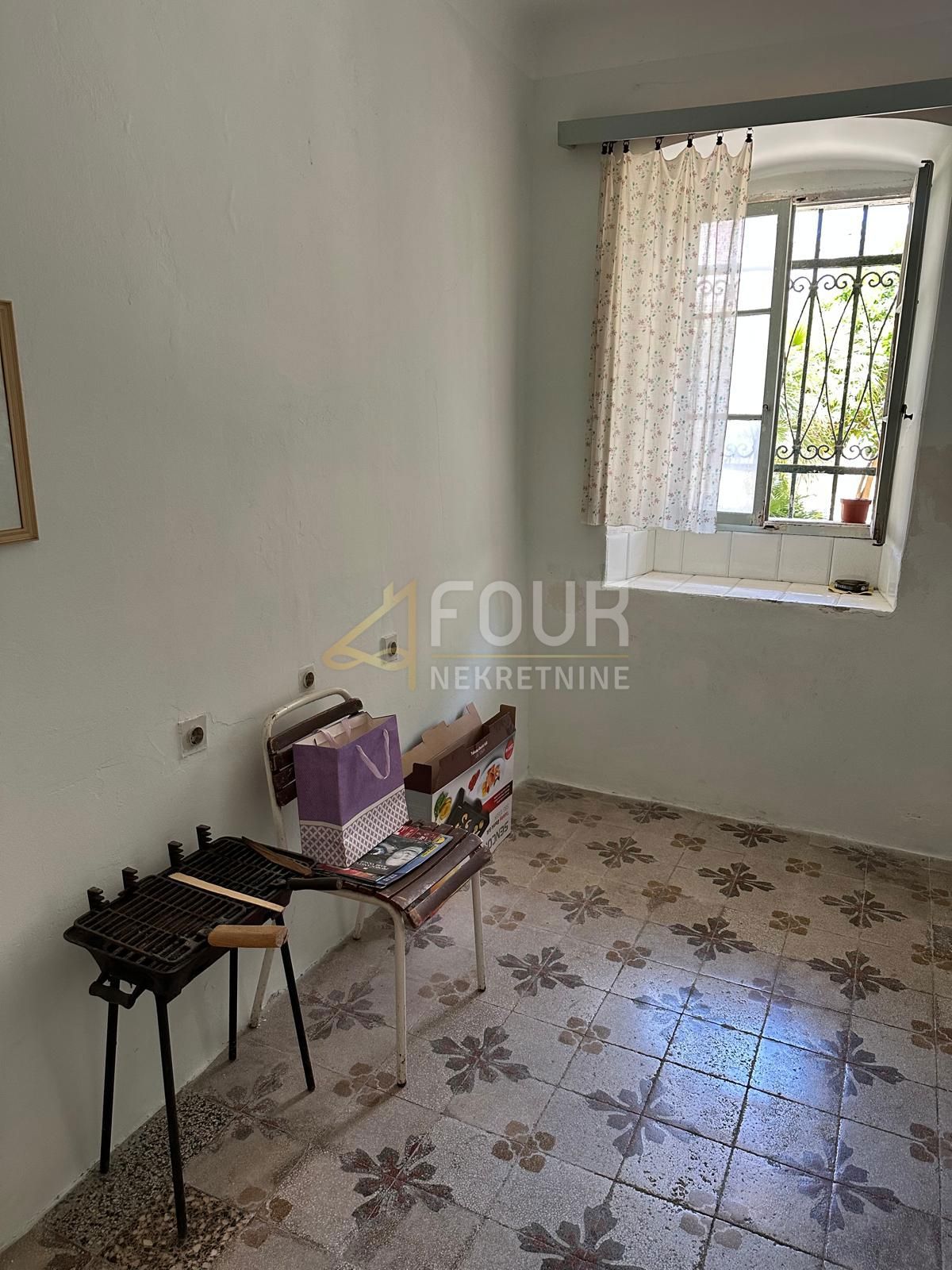 Hiša Mali Lošinj, 320m2