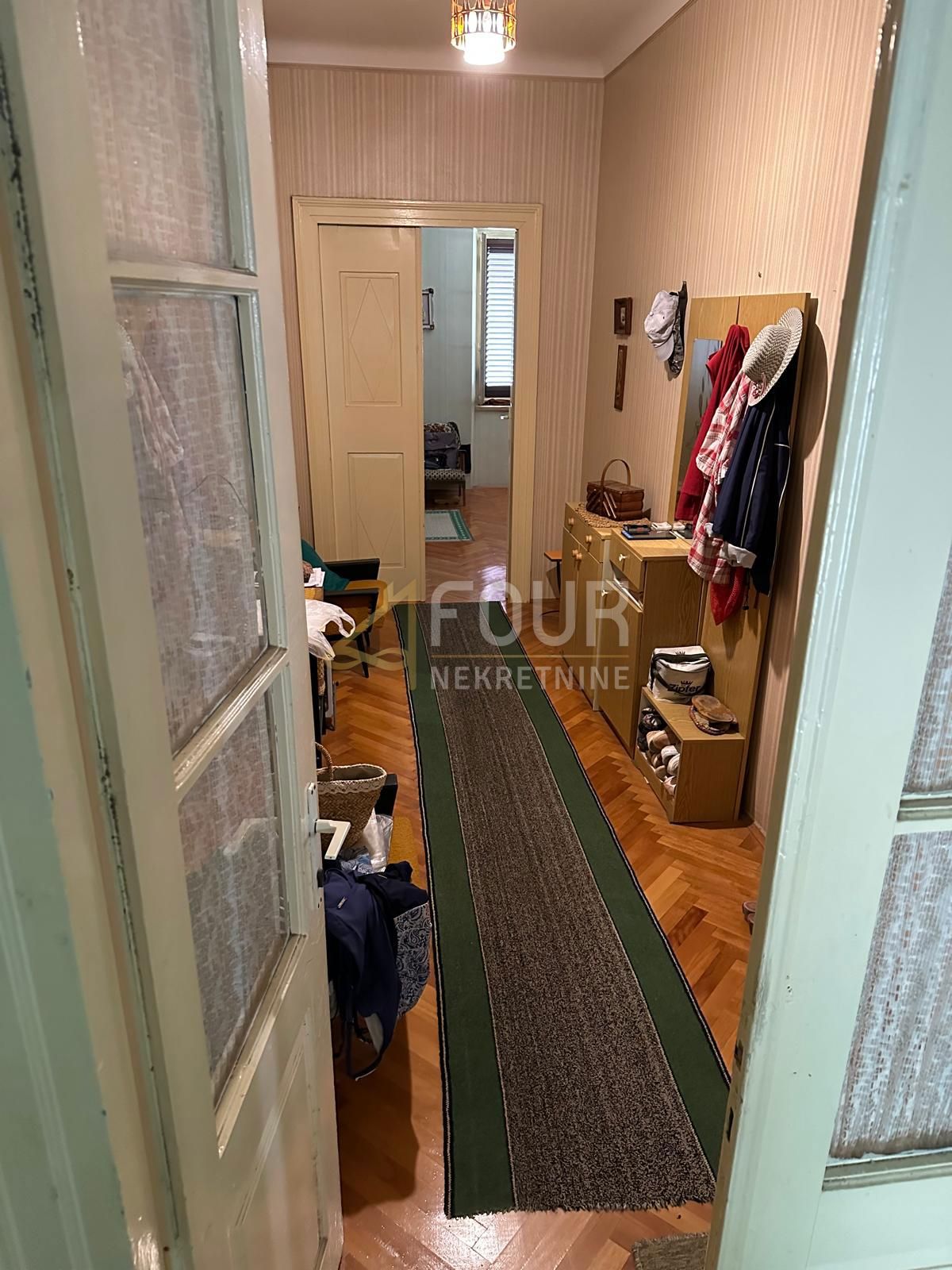 Hiša Mali Lošinj, 320m2