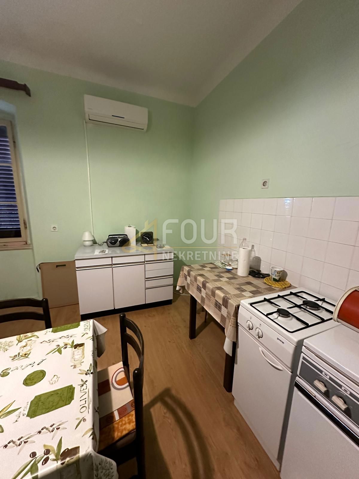 Hiša Mali Lošinj, 320m2