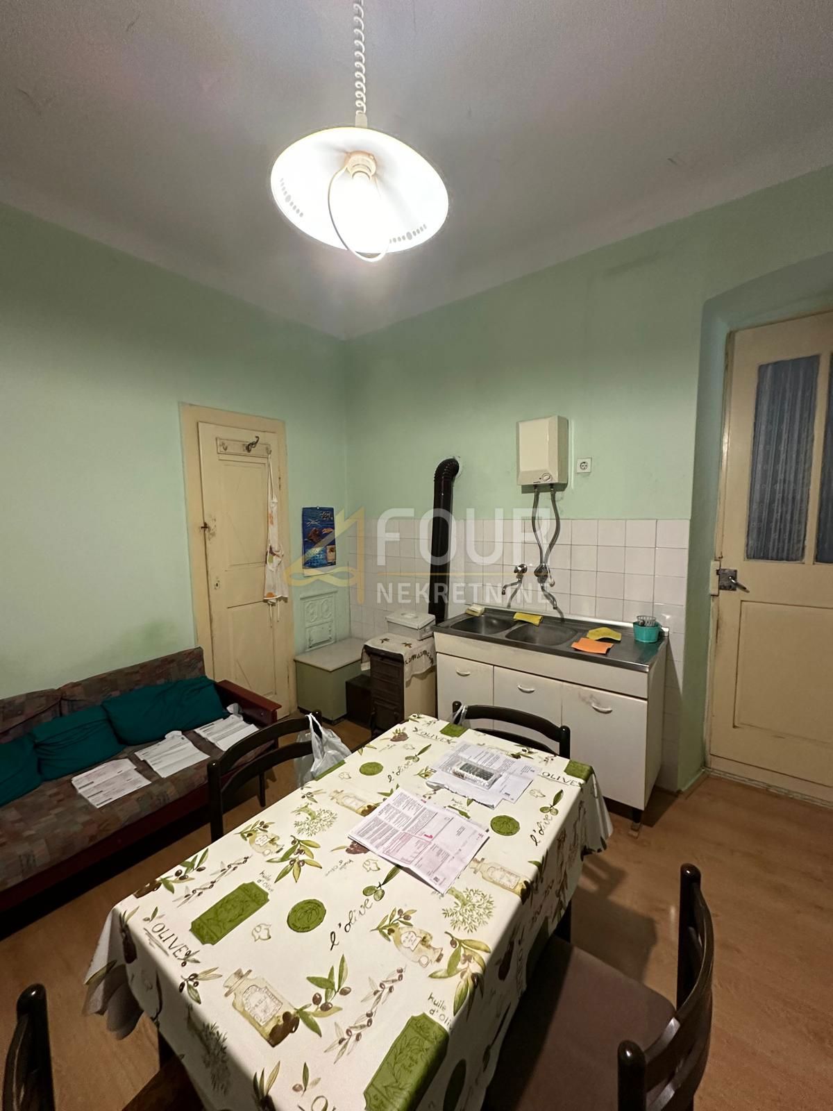 Hiša Mali Lošinj, 320m2
