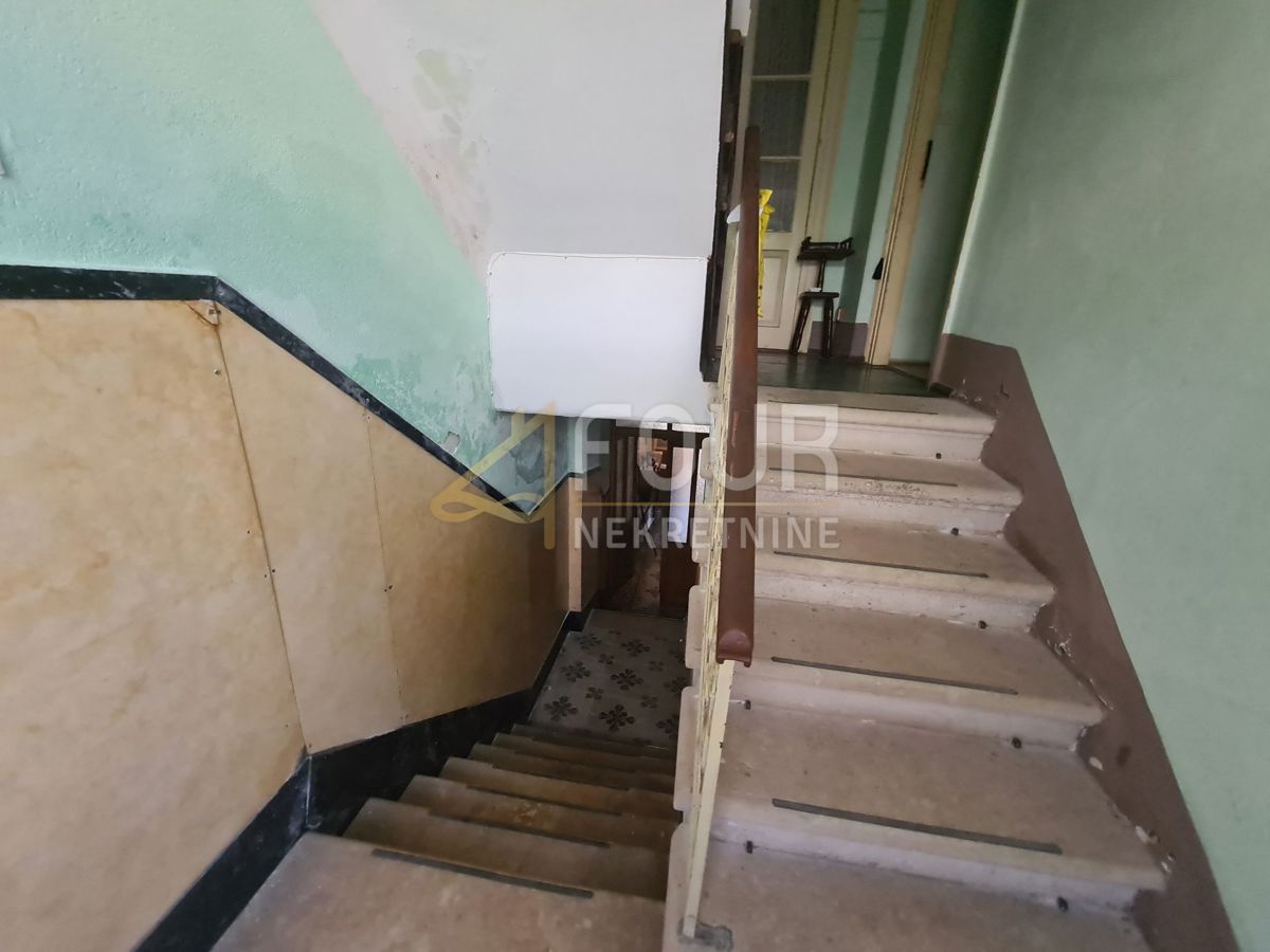 Hiša Mali Lošinj, 320m2