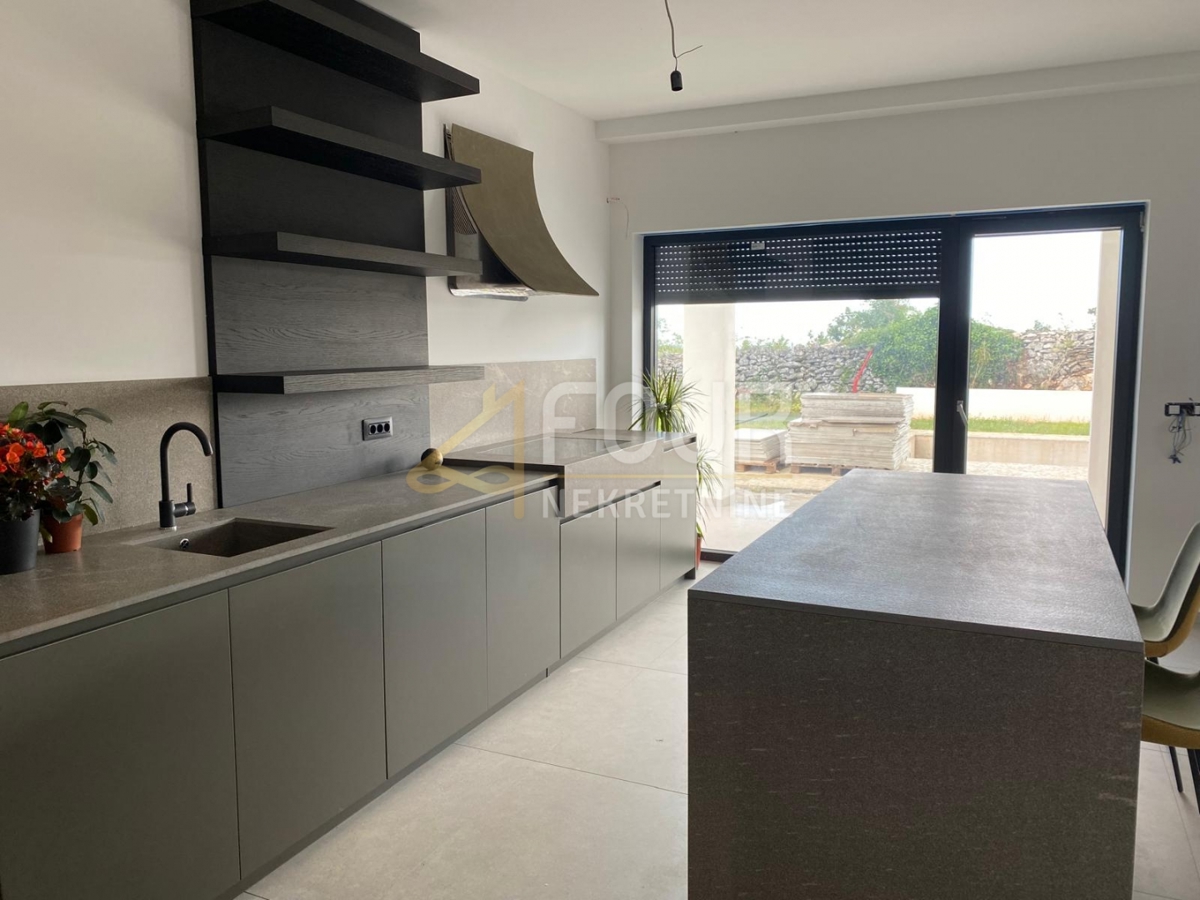 Hiša Rakalj, Marčana, 180m2