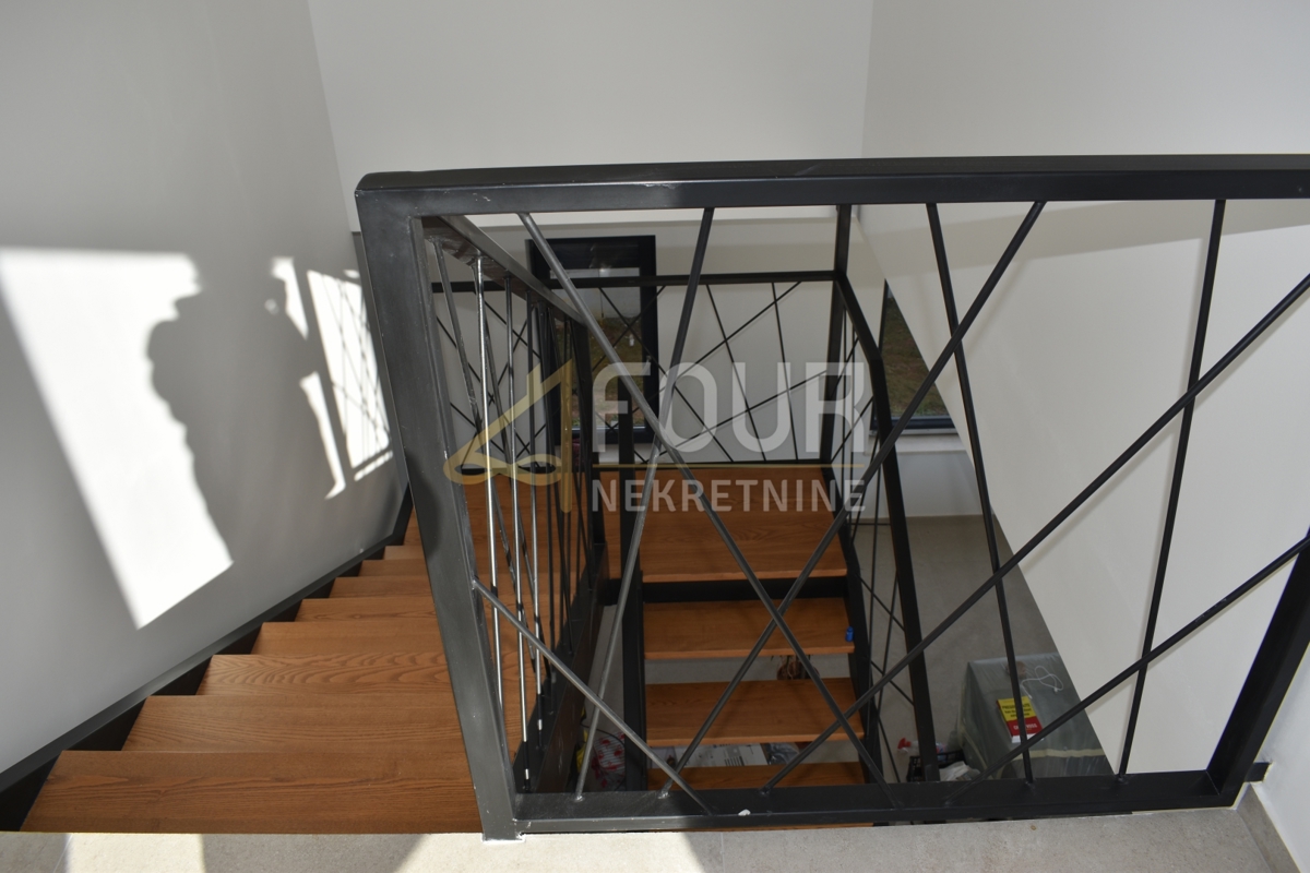 Hiša Rakalj, Marčana, 180m2