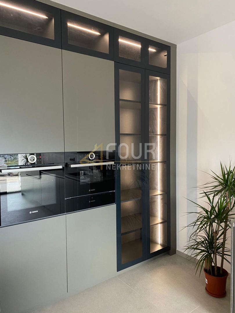 Hiša Rakalj, Marčana, 180m2