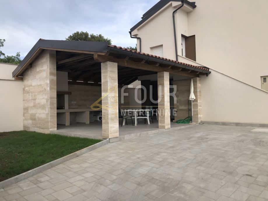 Hiša Crikvenica, 270m2