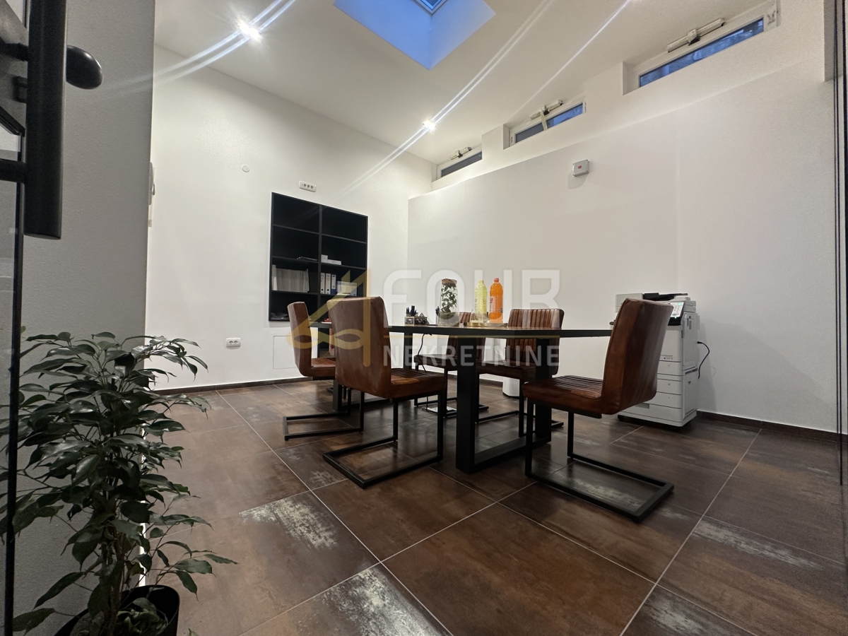 Poslovni prostor Centar, Rijeka, 57m2