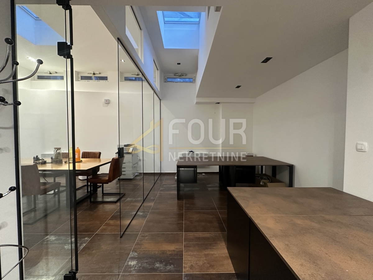 Poslovni prostor Centar, Rijeka, 57m2