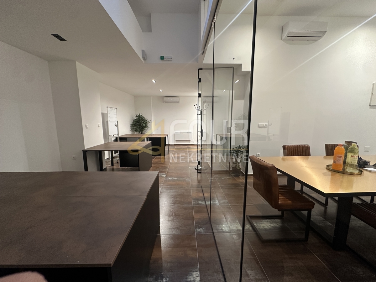 Poslovni prostor Centar, Rijeka, 57m2