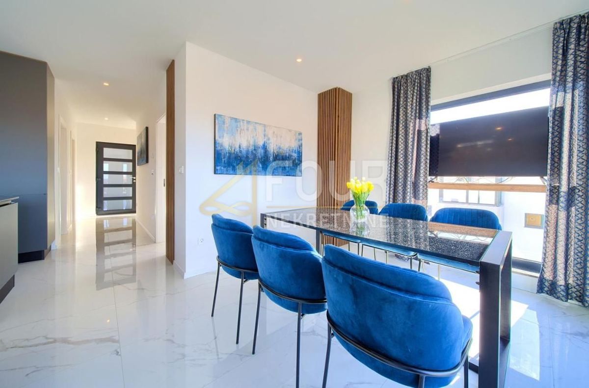 Stanovanje Malinska, Malinska-Dubašnica, 95,82m2
