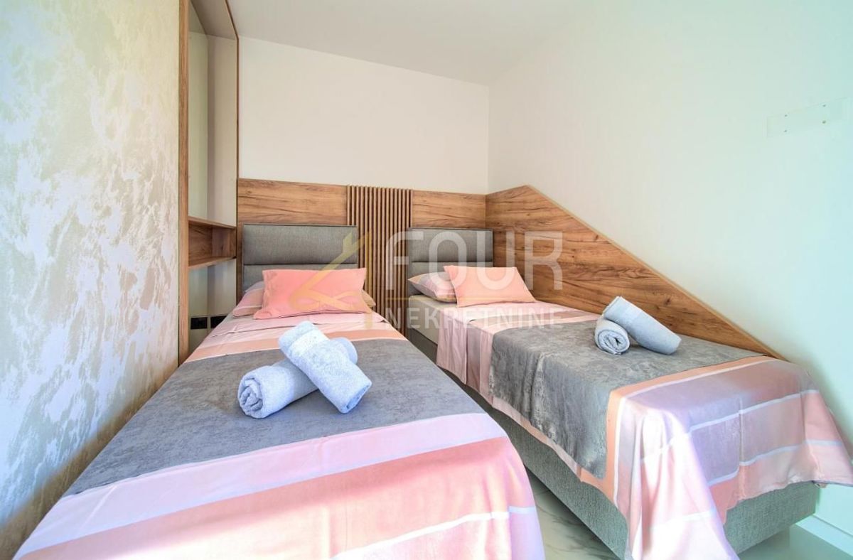 Stanovanje Malinska, Malinska-Dubašnica, 95,82m2