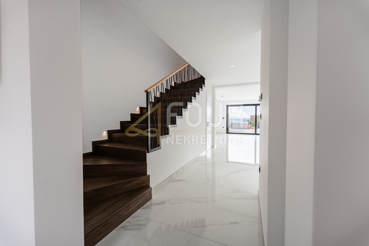 Stanovanje Opatija - Centar, Opatija, 163,80m2