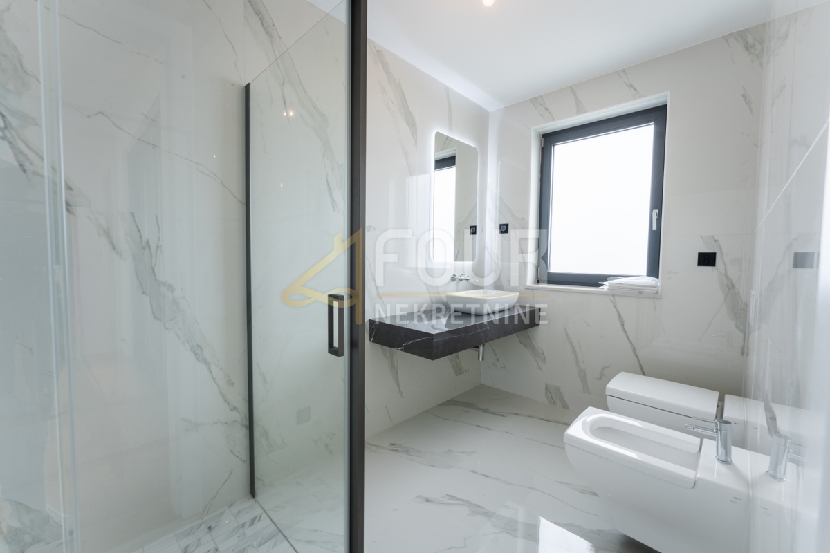 Stanovanje Opatija - Centar, Opatija, 163,80m2