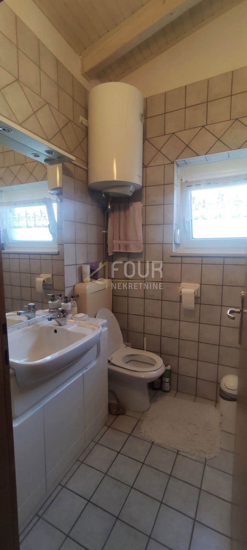 Stanovanje Malinska, Malinska-Dubašnica, 64,10m2