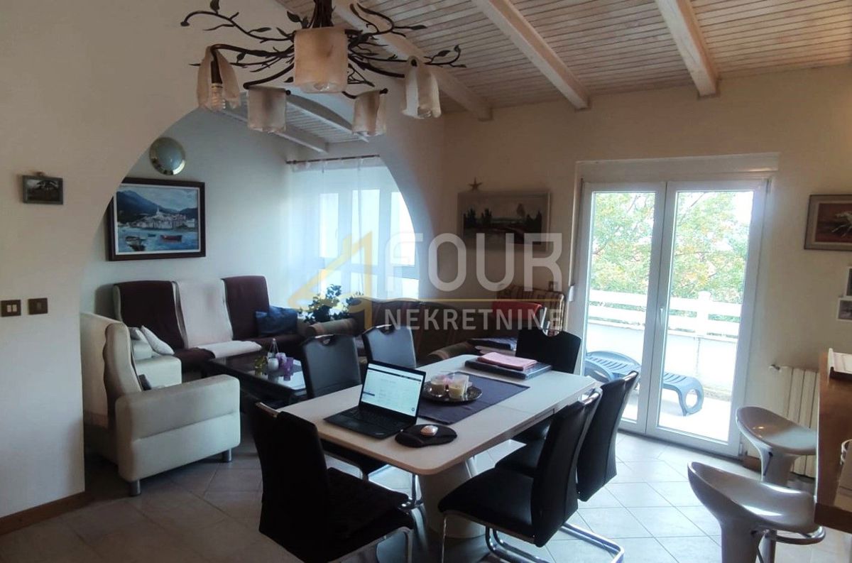 Stanovanje Malinska, Malinska-Dubašnica, 64,10m2