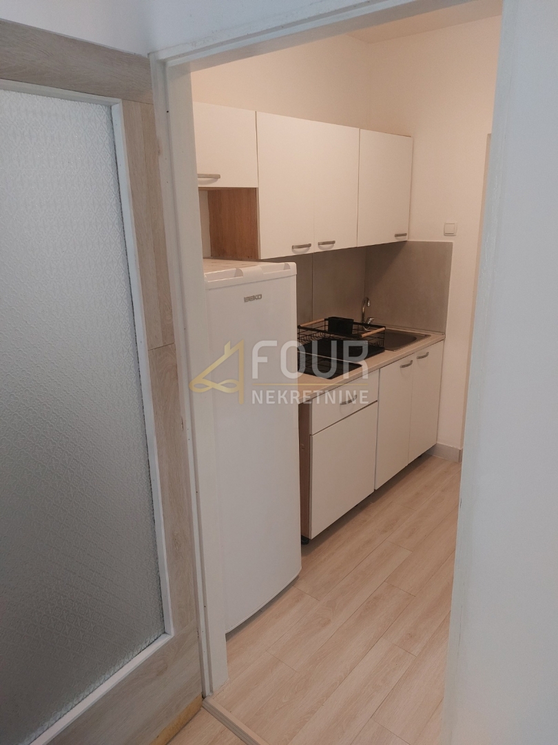 Stanovanje Kraljevica, 27,95m2
