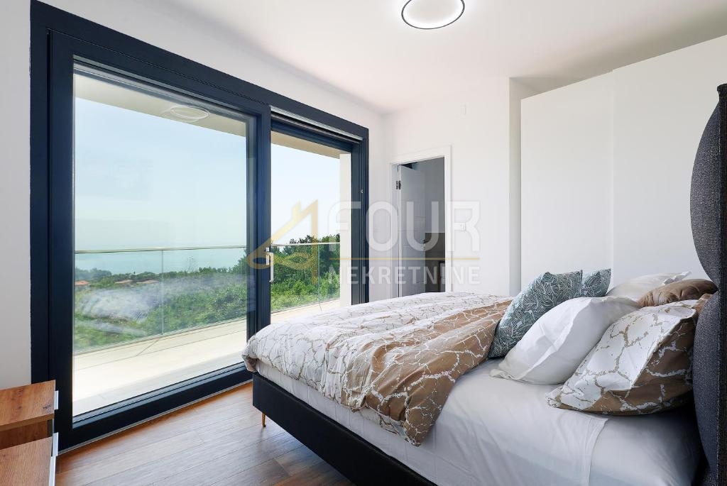Stanovanje Ika, Opatija - Okolica, 108,51m2