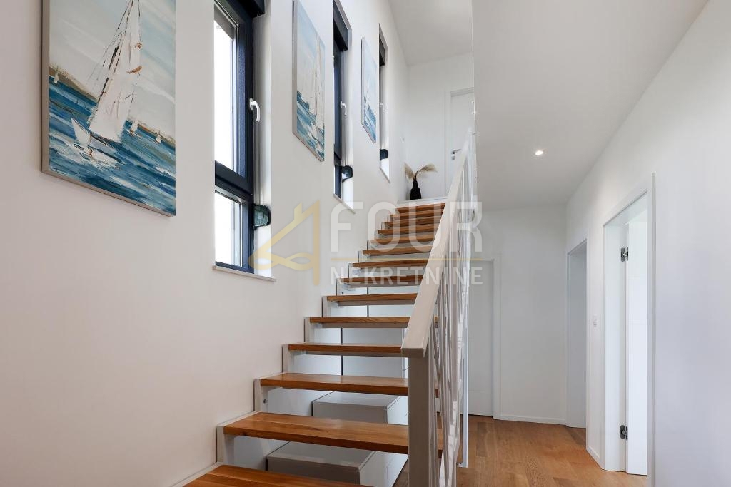 Stanovanje Ika, Opatija - Okolica, 108,51m2