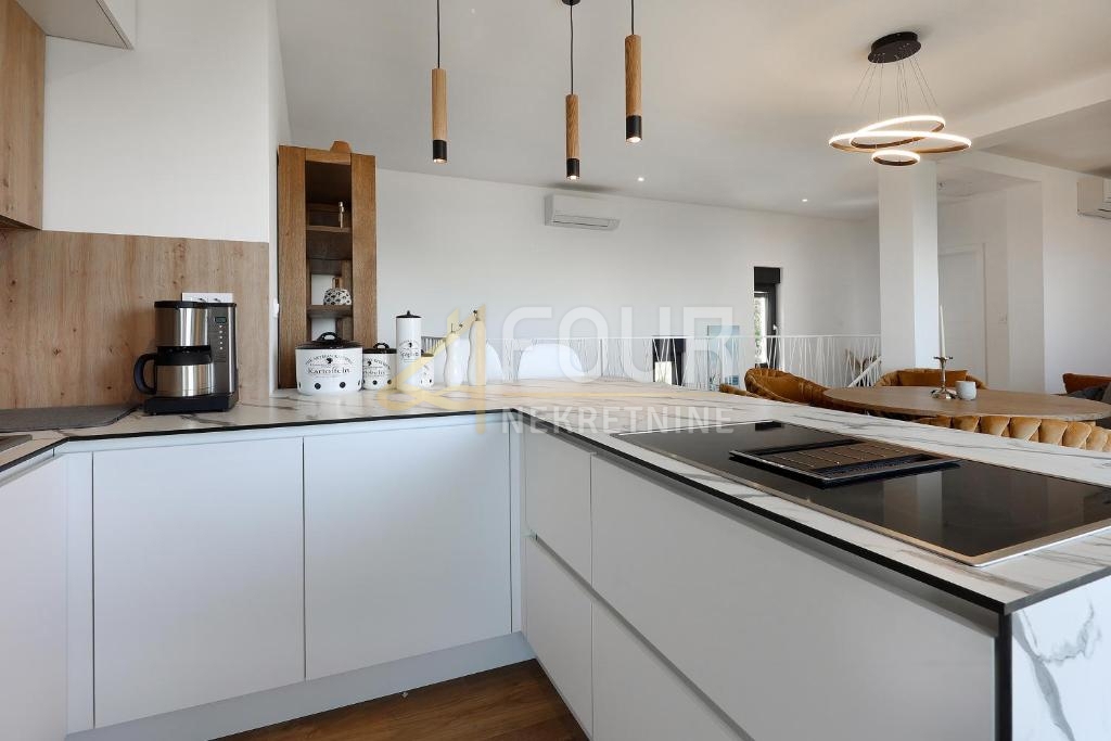 Stanovanje Ika, Opatija - Okolica, 108,51m2