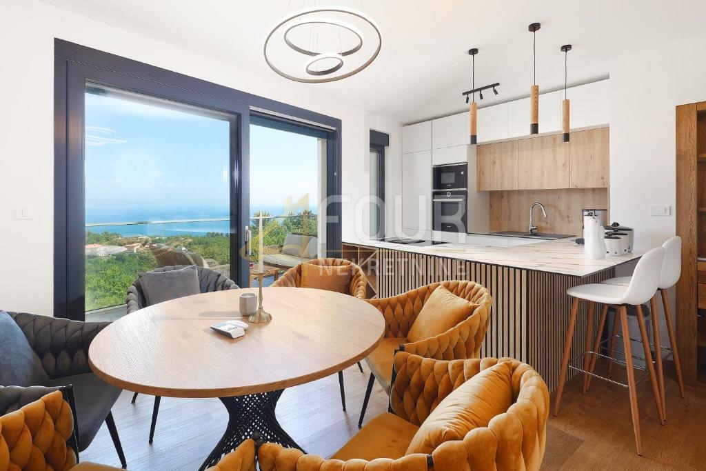 Stanovanje Ika, Opatija - Okolica, 108,51m2
