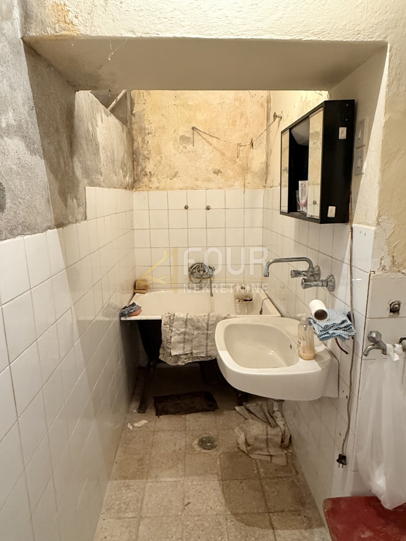 Hiša Novi Vinodolski, 180m2