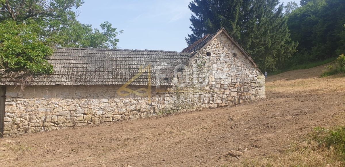 Hiša Slunj, 475m2