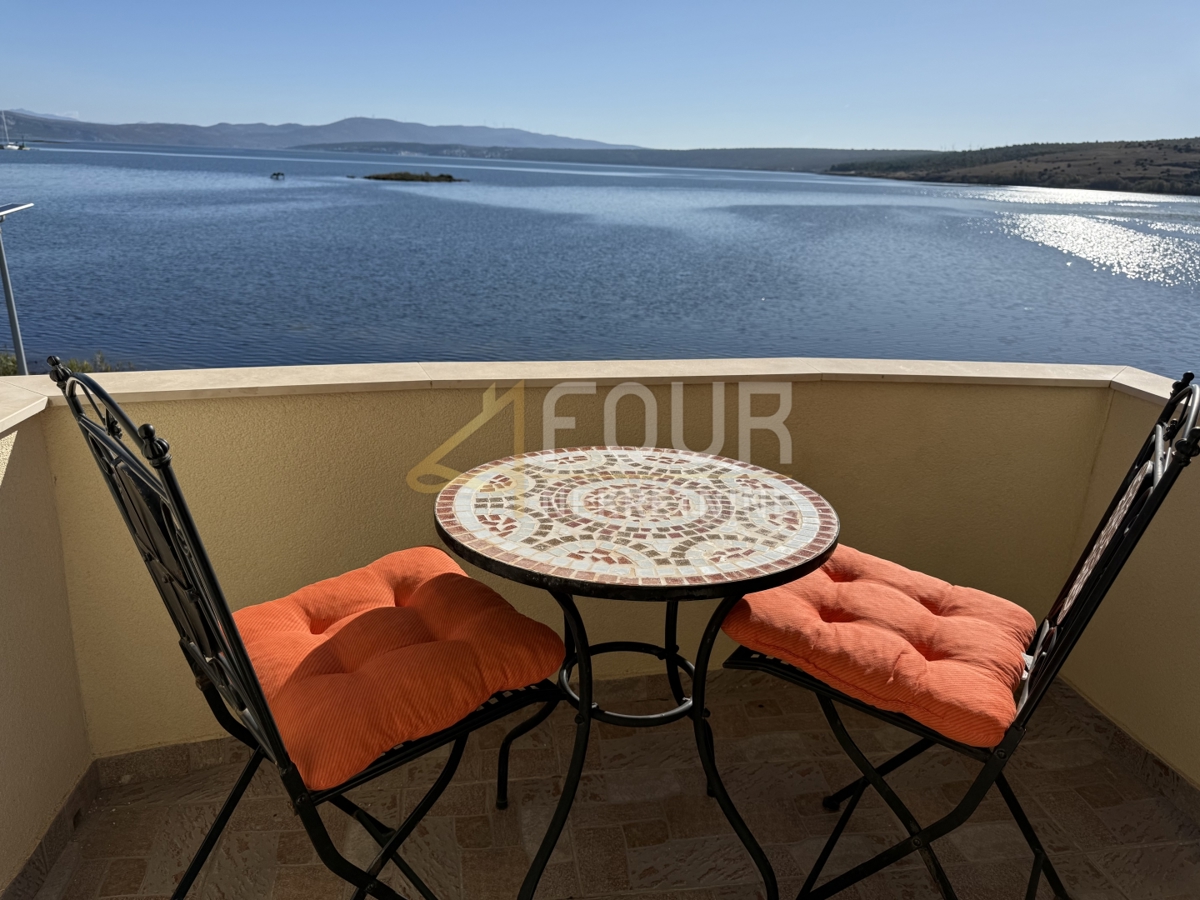 Hiša Posedarje, 96m2