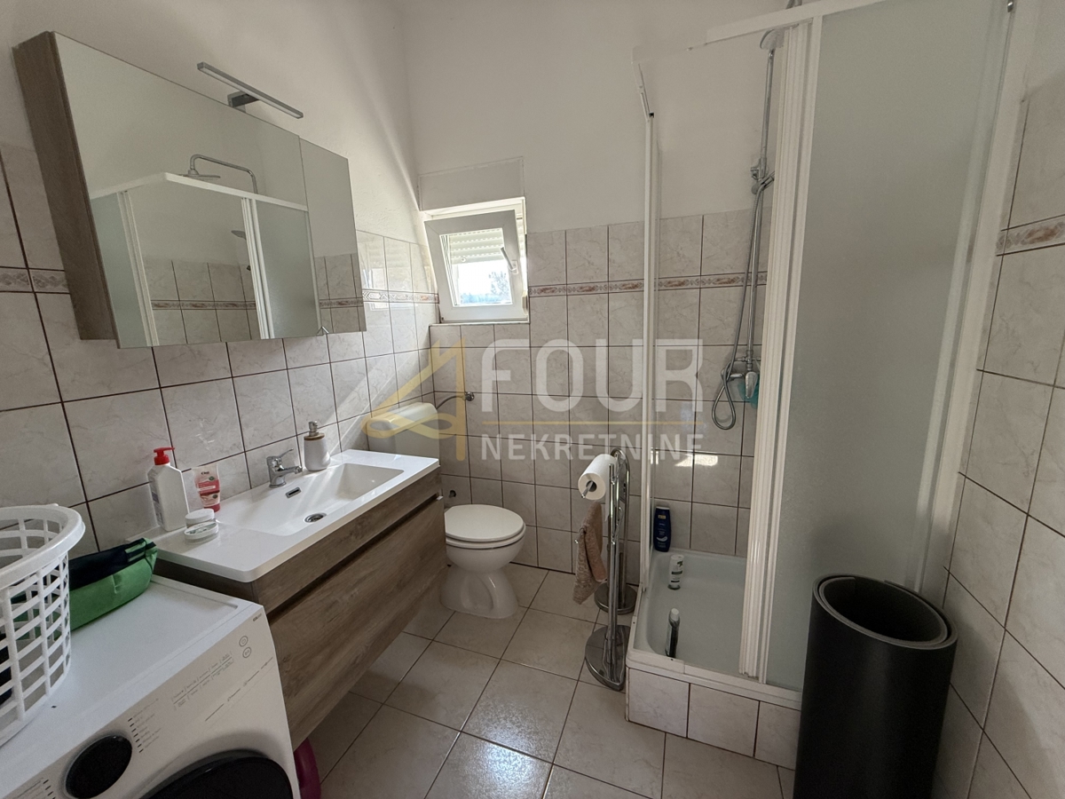 Hiša Posedarje, 96m2