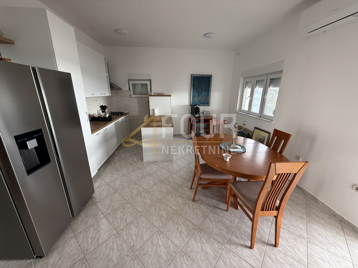 Hiša Posedarje, 96m2