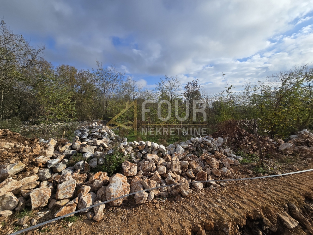 Zemljišče Garica, Vrbnik, 956m2