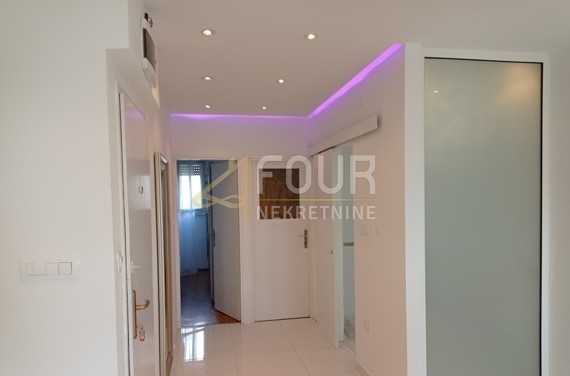 Stanovanje Grad, Šibenik, 62m2