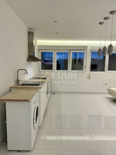 Stanovanje Grad, Šibenik, 62m2